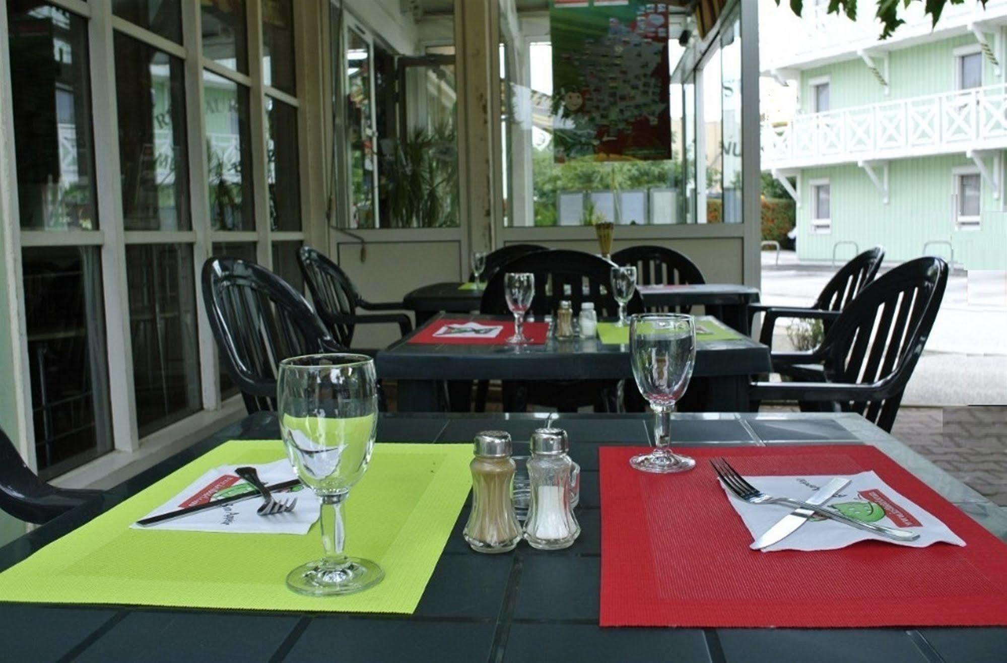 Fasthotel Perpignan Exterior foto